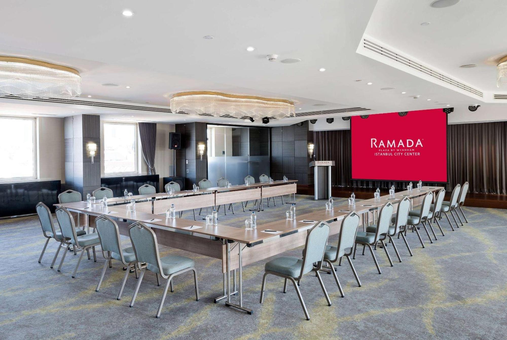 ホテル ラマダ プラザ バイ ウィンダム イスタンブール シティ センター エクステリア 写真 Meeting room